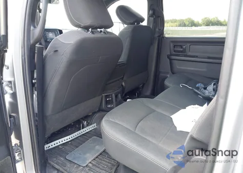 2022 Ram 2500 Tradesman 4X4 8' Box z USA, uszkodzony, nr VIN 3C6UR5HL0NG193683